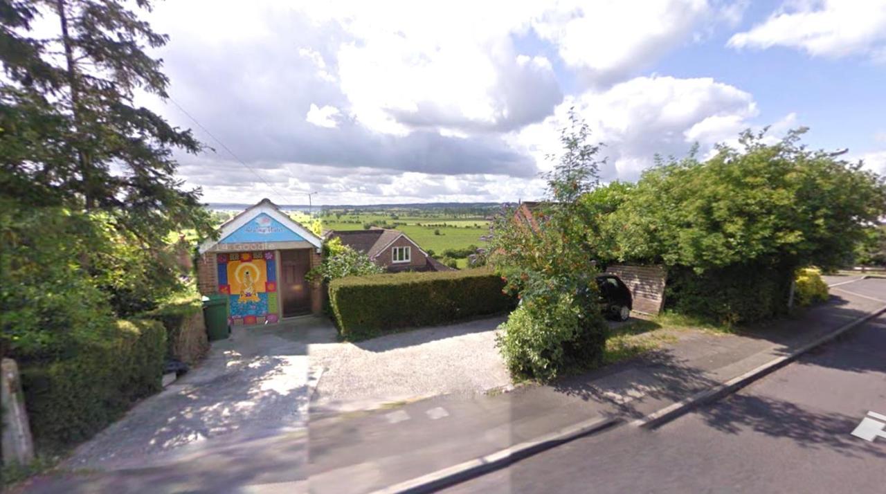 Healing Waters Sanctuary For Exclusive Private Hire And Self Catering Board, Vegetarian, Alcohol & Wifi Free Retreat In Glastonbury Eksteriør bilde