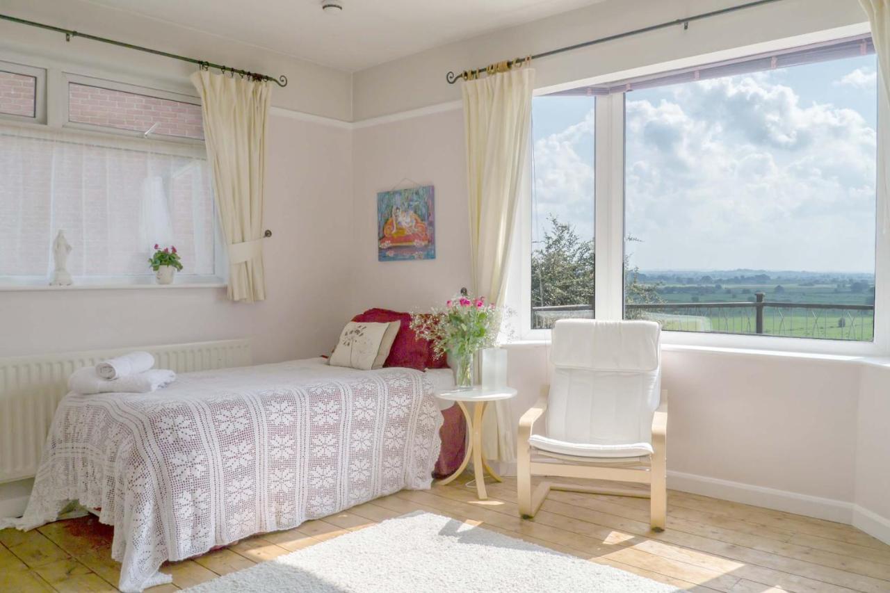 Healing Waters Sanctuary For Exclusive Private Hire And Self Catering Board, Vegetarian, Alcohol & Wifi Free Retreat In Glastonbury Eksteriør bilde